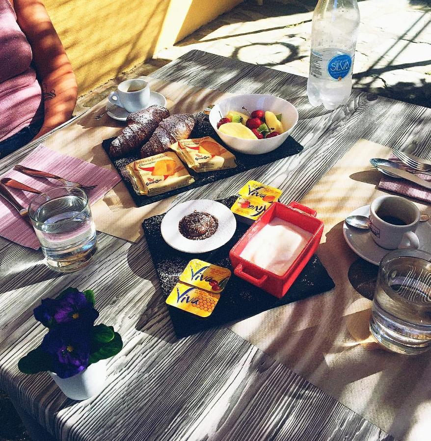 Hotel Le Giare Марина-ди-Пьетрасанта Экстерьер фото