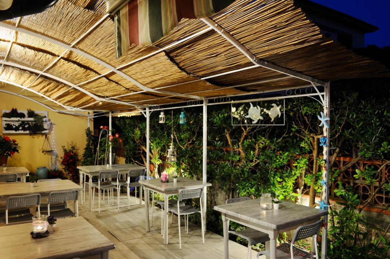 Hotel Le Giare Марина-ди-Пьетрасанта Экстерьер фото