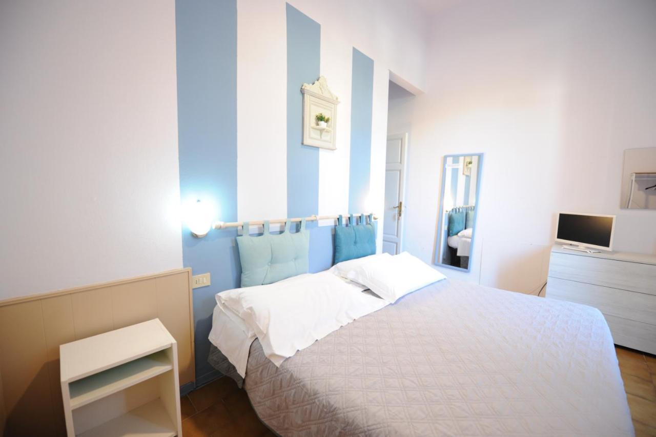 Hotel Le Giare Марина-ди-Пьетрасанта Экстерьер фото