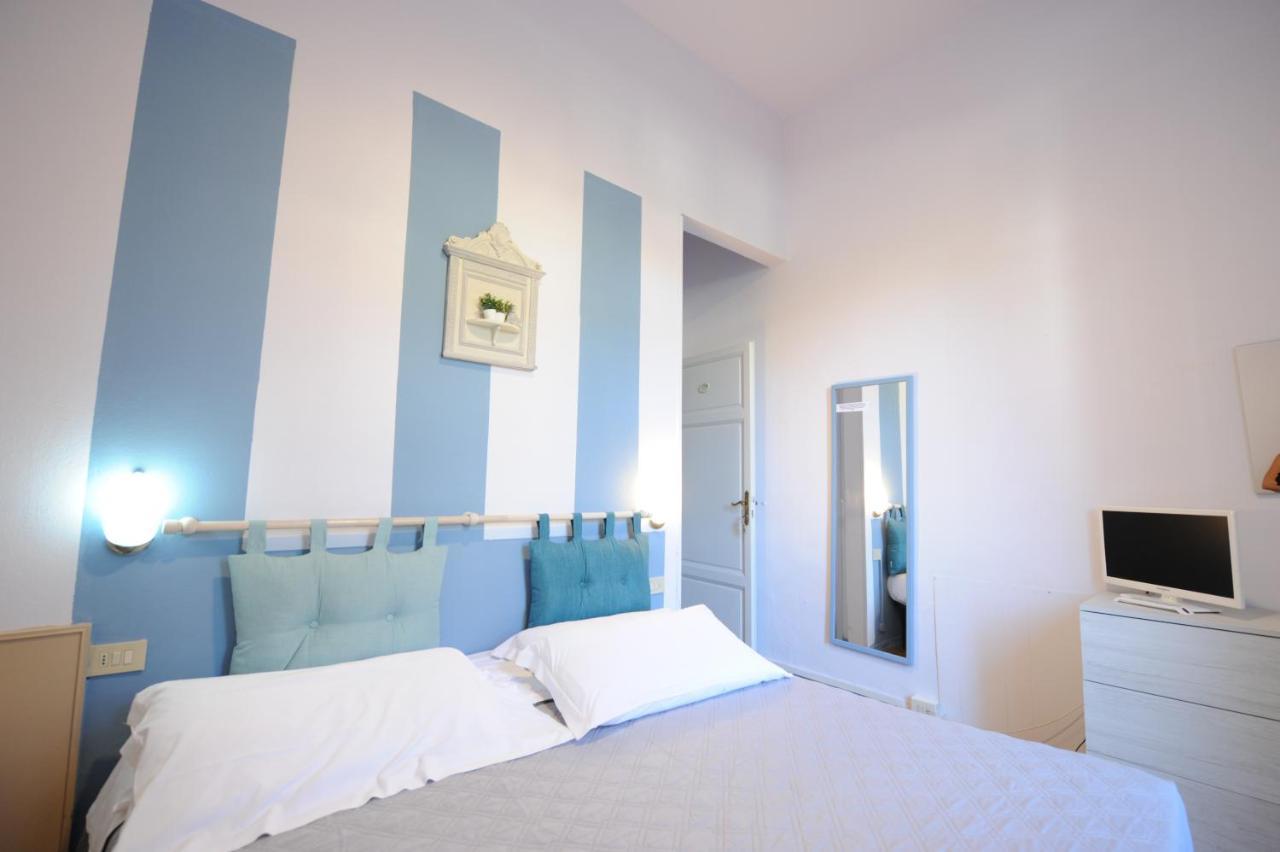 Hotel Le Giare Марина-ди-Пьетрасанта Экстерьер фото