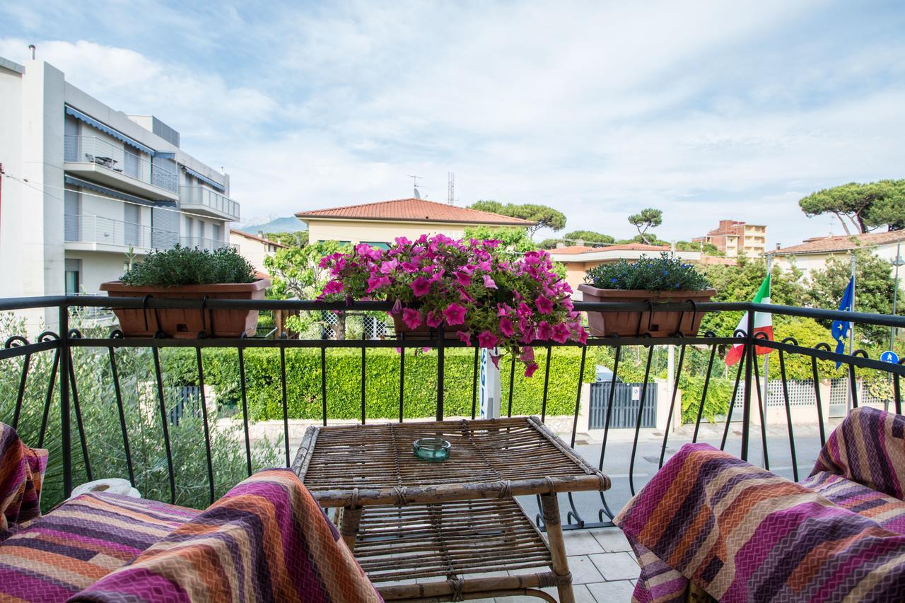 Hotel Le Giare Марина-ди-Пьетрасанта Экстерьер фото